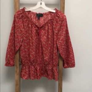 Adorable rose/tan paisley Lauren Jeans cotton top